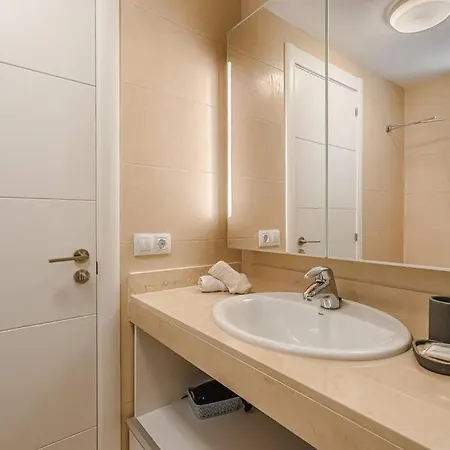 Apartman Ocean View With Ac, Pool, Playa Arena Pa05